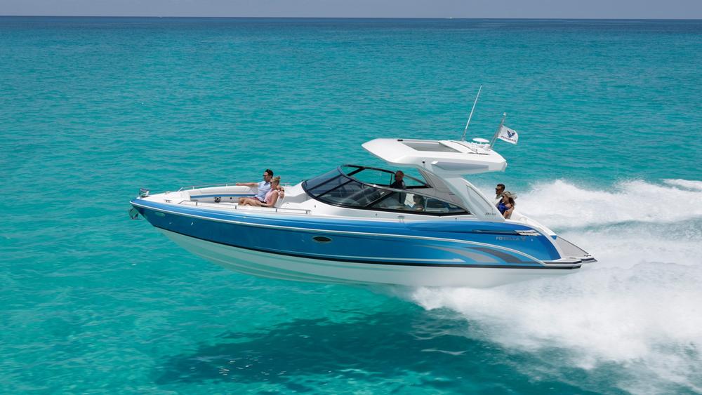 2026 Formula Boats 330 Crossover Bowrider