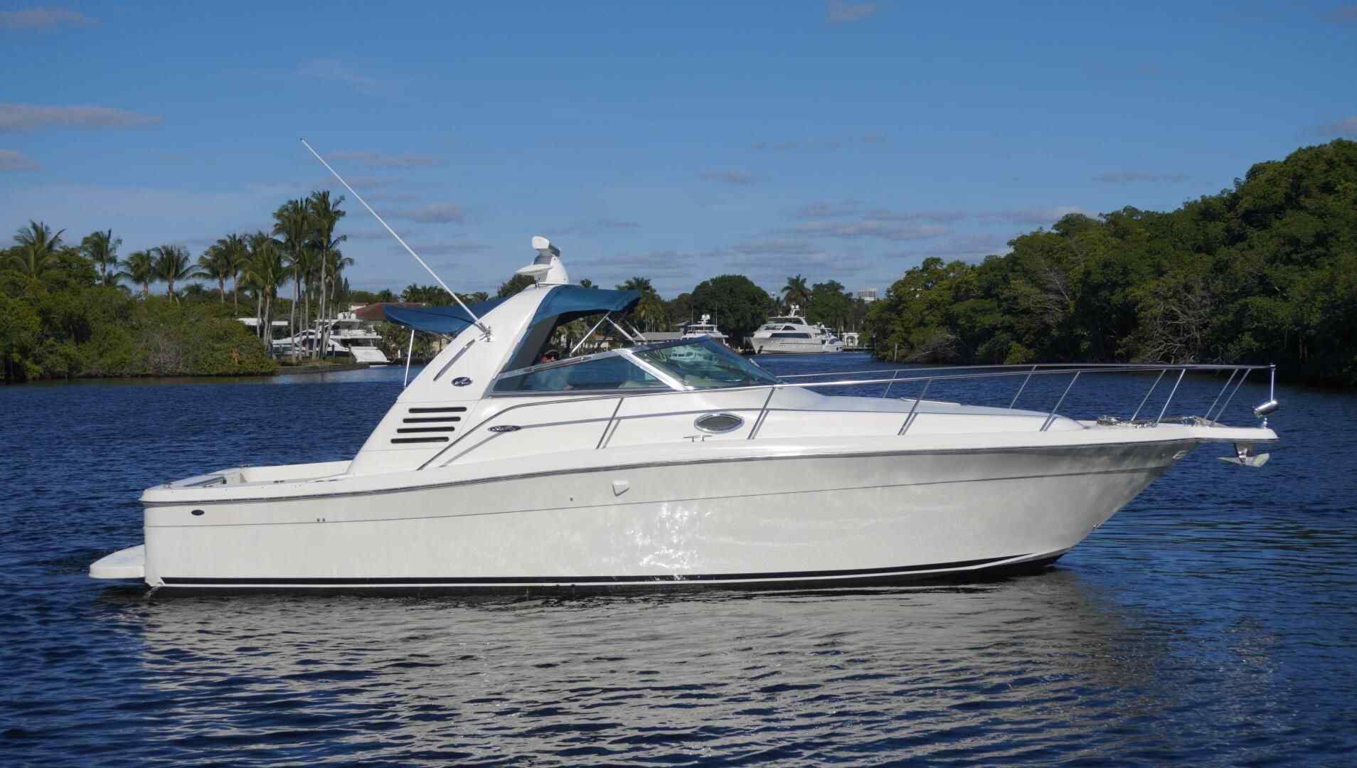 Yacht