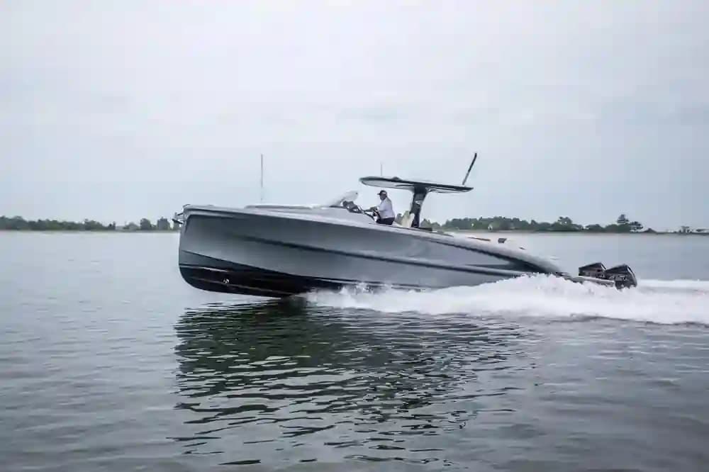 2024 Solaris Power 40F Open for Sale in New Rochelle, New York Walk-around Boats 5
