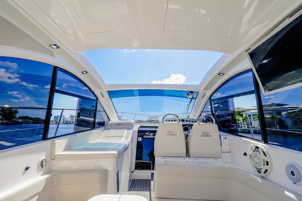 Romaniac-blue-oceans-yachting-listing-brokerage53.jpg