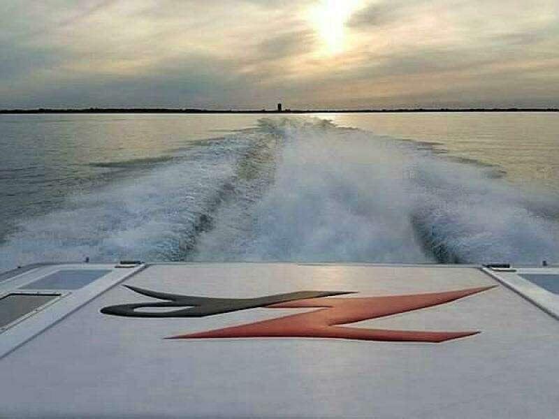 2008 Donzi Marine 35 ZR