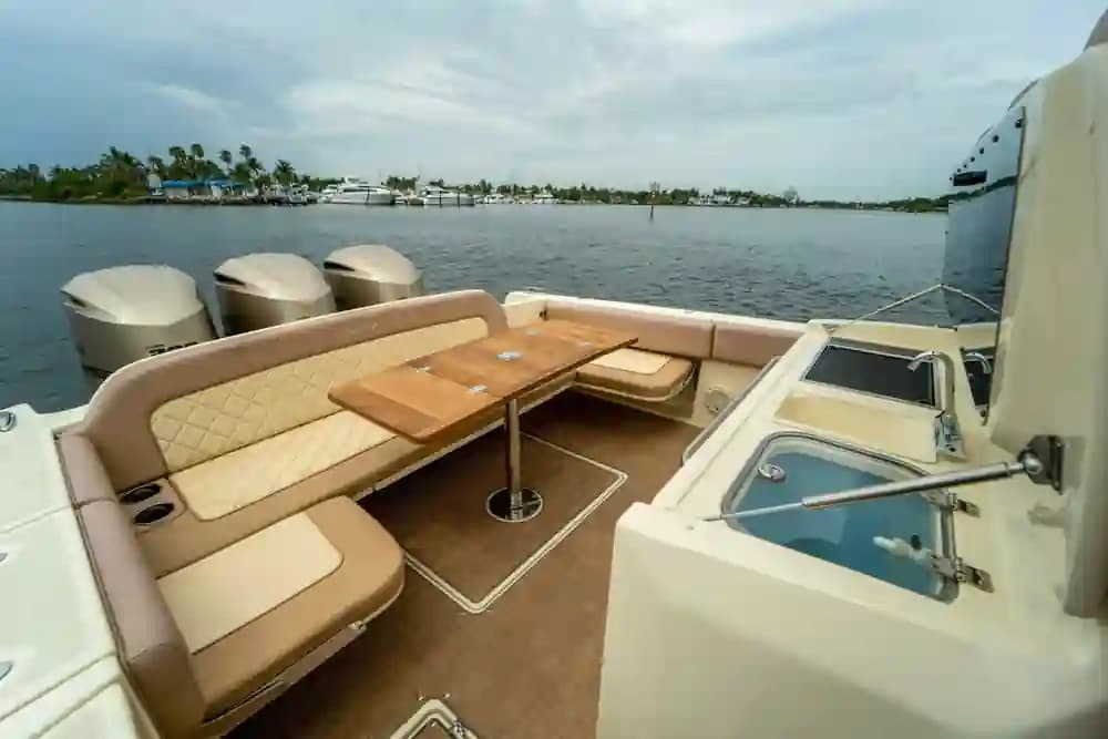 2018 Chris-Craft Catalina 34 for Sale in Dania Beach, Florida Center Console 3