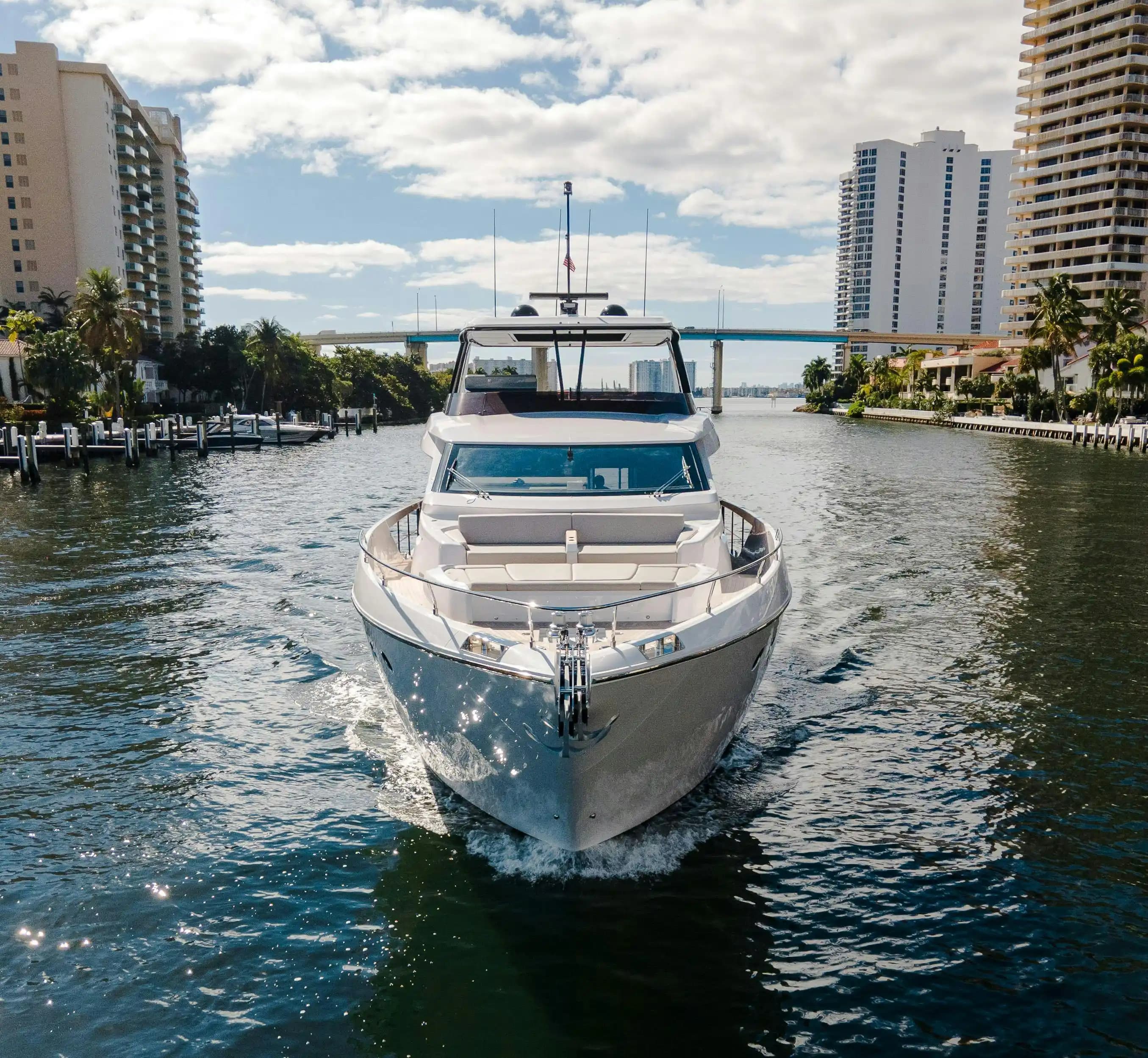 Ferretti Yachts 860 for Sale