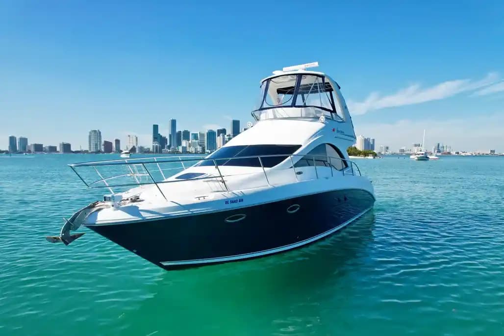 Sea Ray 360 Sedan Bridge for Sale
