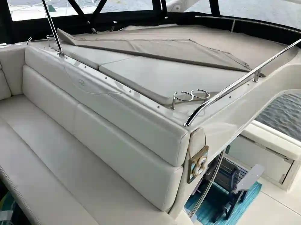 2001 Regal 3780 Commodore for Sale in Sturgeon Bay, Wisconsin Express Cruiser 2