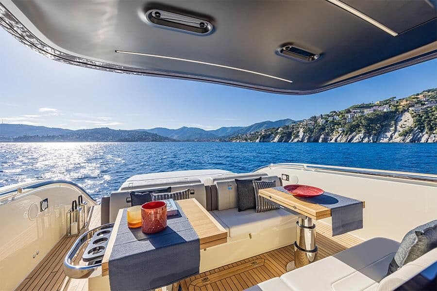 Invictus Yachts TT460 for Sale