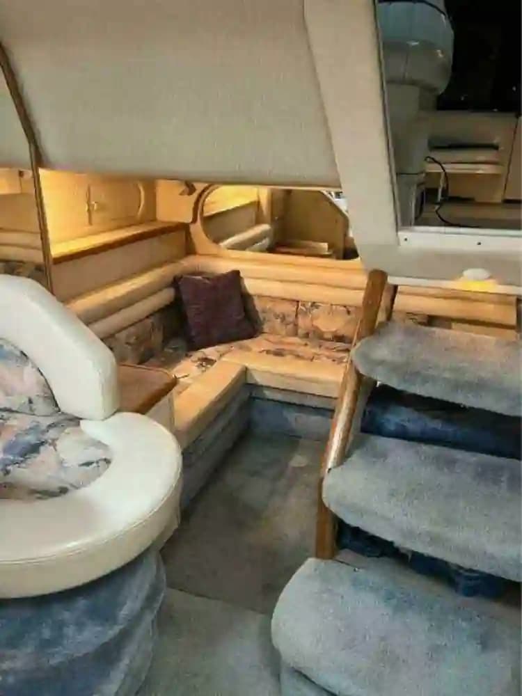 Sea Ray 330 Express Cruiser zum Verkauf