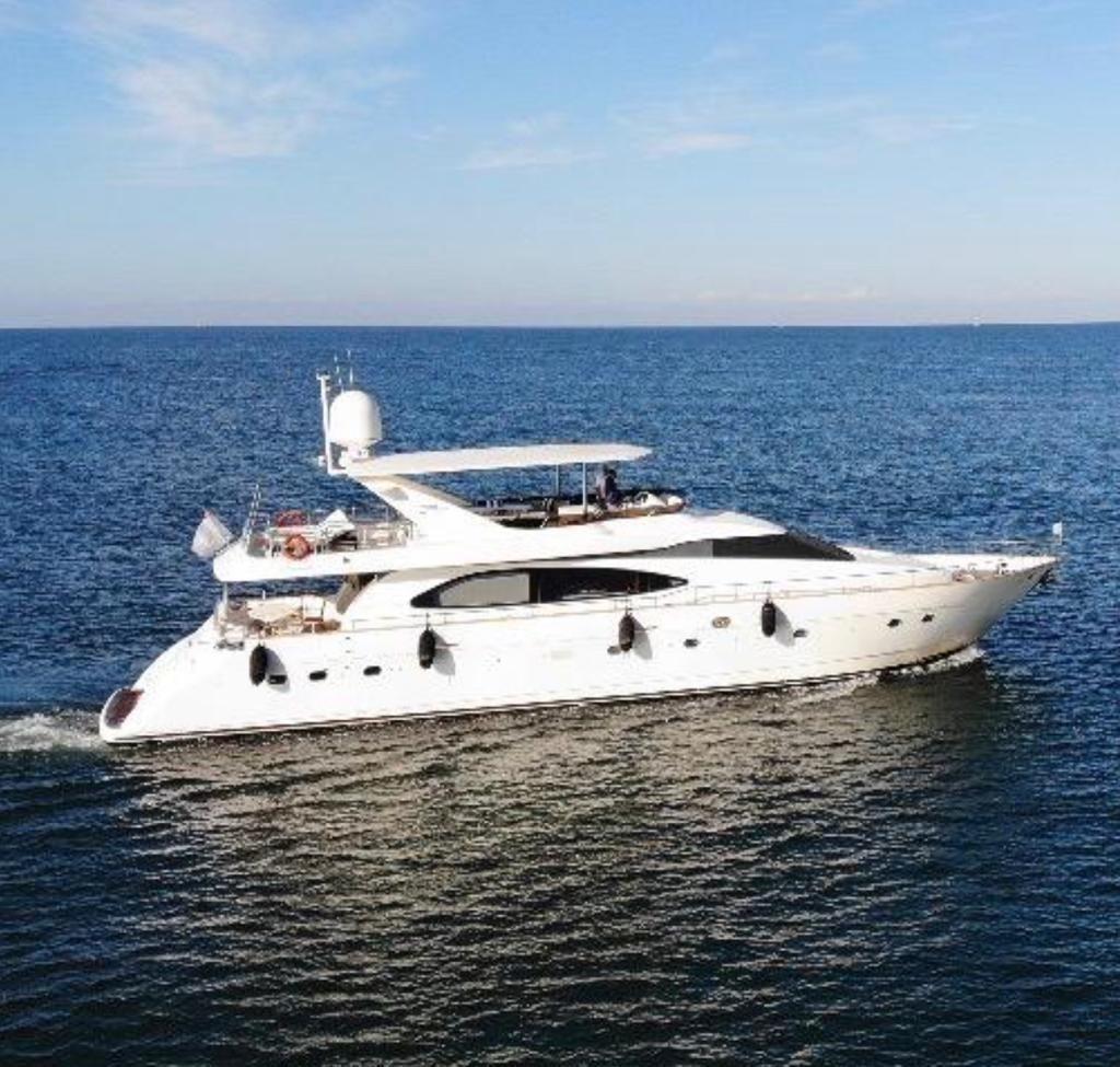 Azimut 85 Ultimate te koop