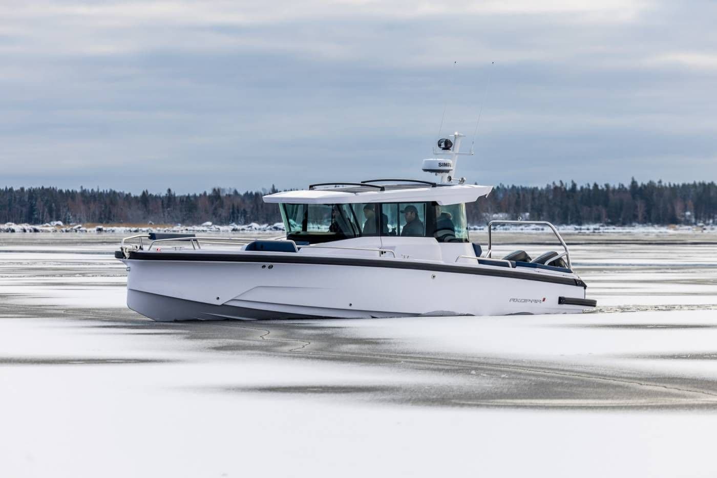 2025 Axopar 29 XC Cross Cabin Sold in San Diego, California Walk-around Boats 4