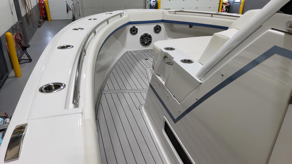 2025-formula-387-center-console-fish-power-9653555-20250114050131941-1_XLARGE.jpg