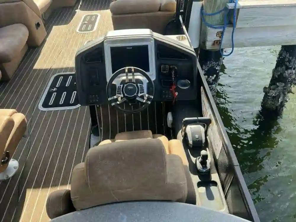 2023 Premier 330 Escalante à vendre à Apollo Beach, Florida Pontoon Boats 4