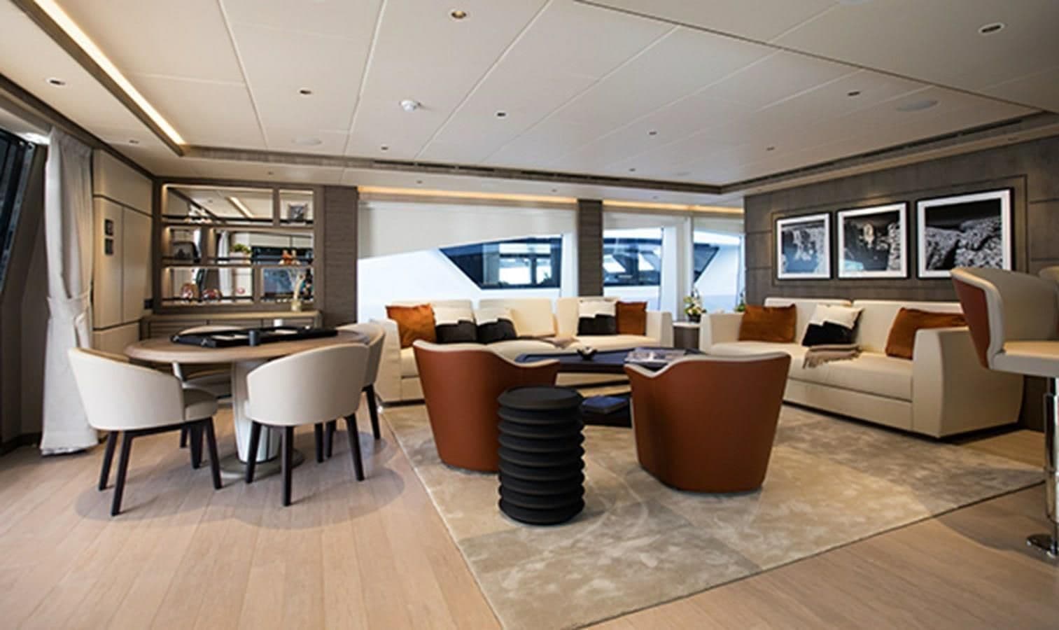 Majesty Yachts 140 te koop