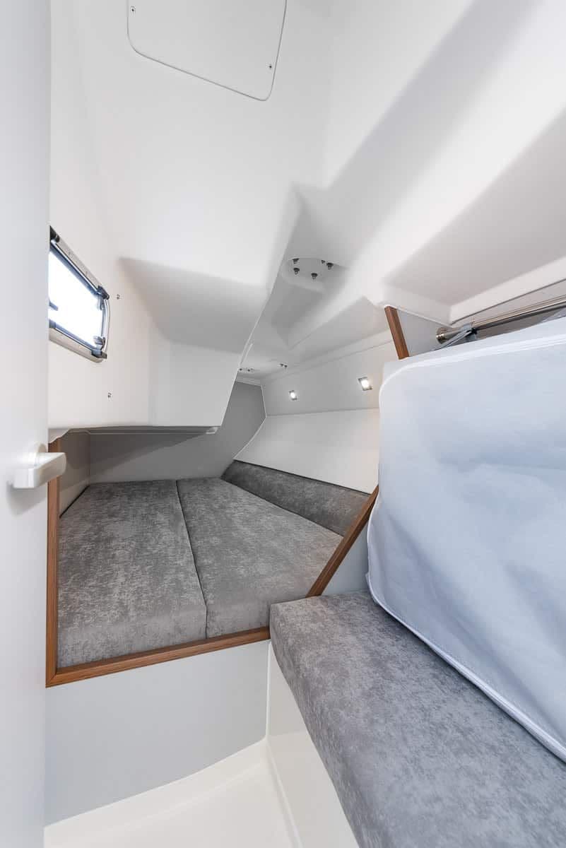 Italia Yachts 9.98 Fuoriserie for Sale