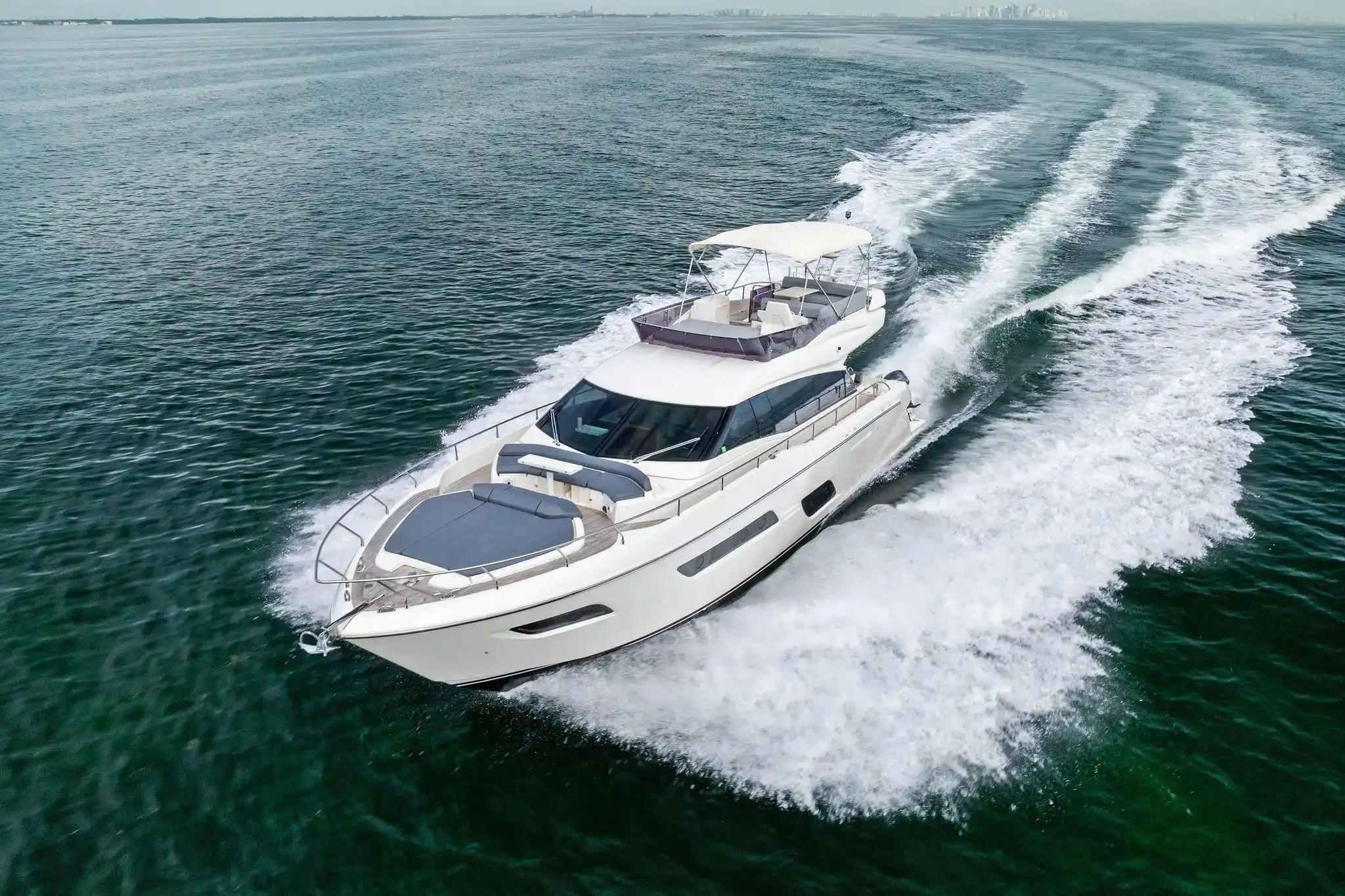 Ferretti Yachts 550 For Sale