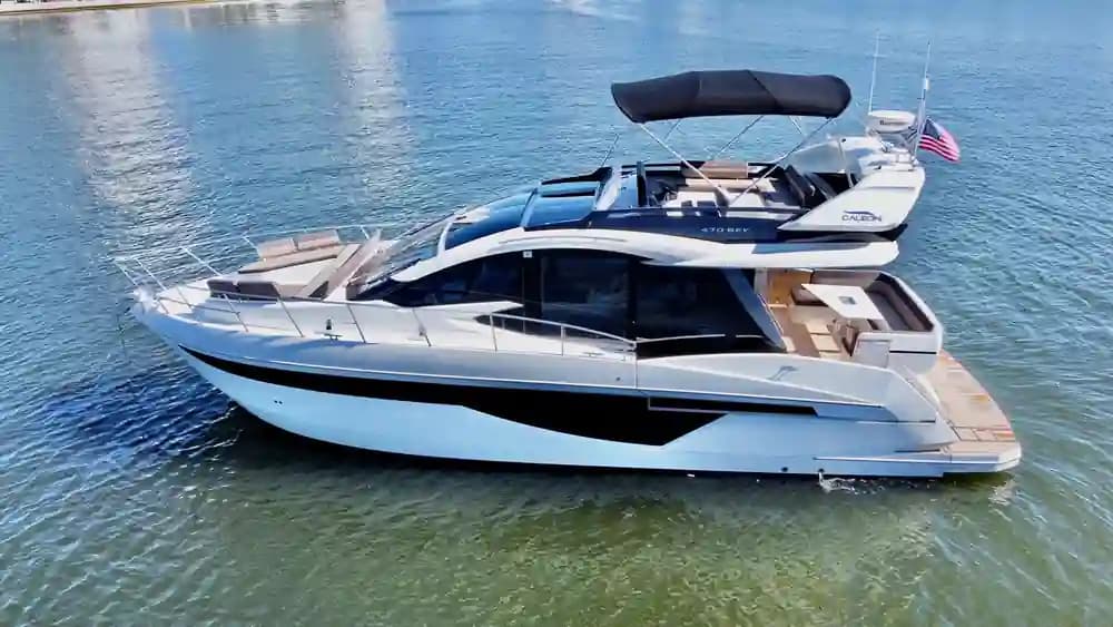 2022 Galeon Yachts 470 Skydeck Sold in Hollywood, Florida Flybridge 3