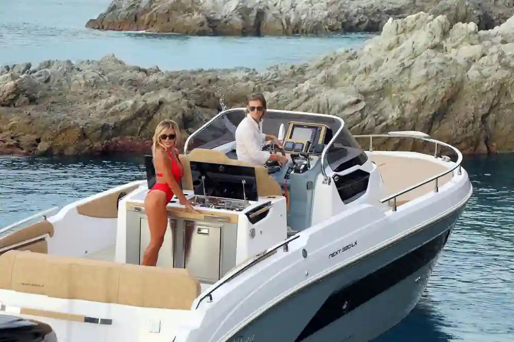 Ranieri International Next 330 LX For Sale