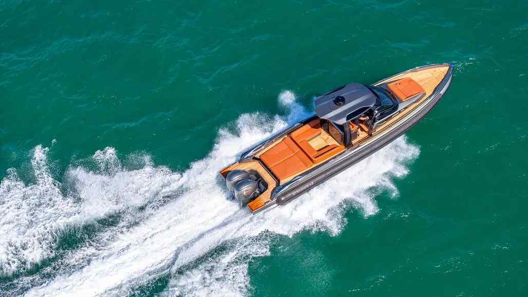 Yacht
