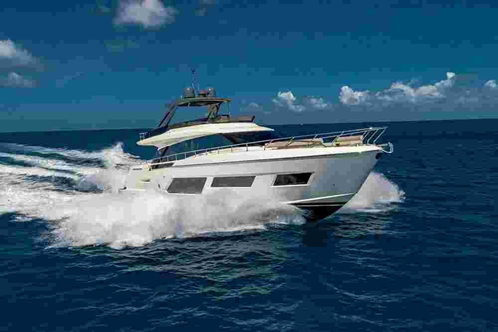 2020 Ferretti Yachts 670
