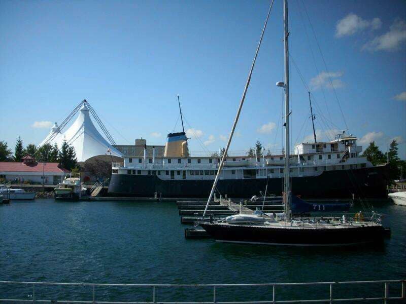 Palmer Johnson 42' for Sale