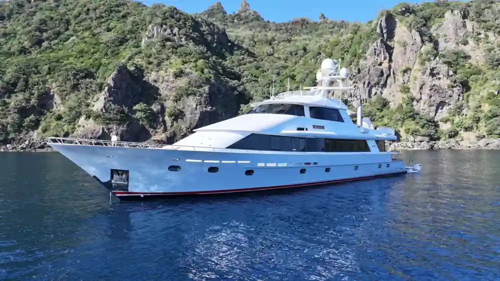 Crescent Custom Yachts 115' for Sale