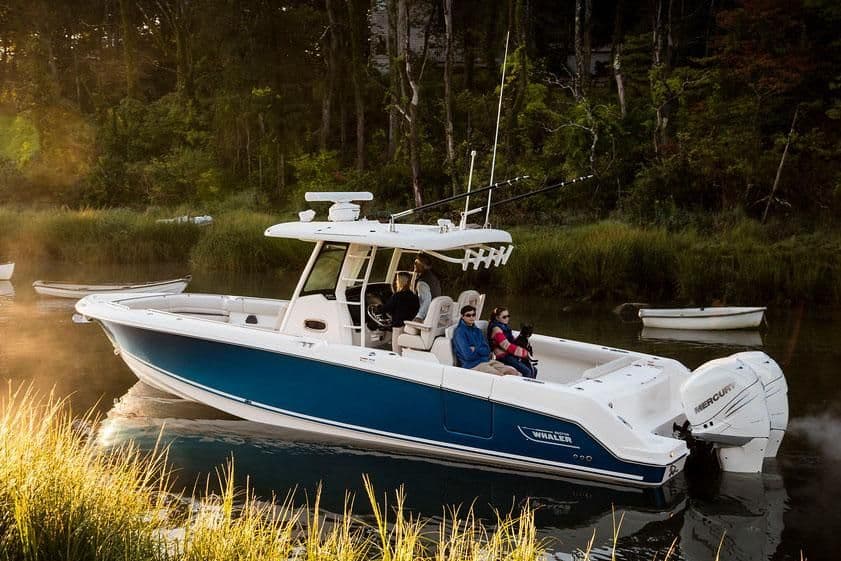 Boston Whaler 330 Outrage for Sale