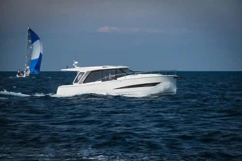 Greenline Yachts 39 For Sale