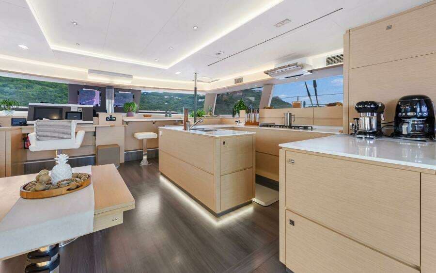 2016 Fountaine Pajot 72 for Sale in Red Hook, VI Multi-Hull 3