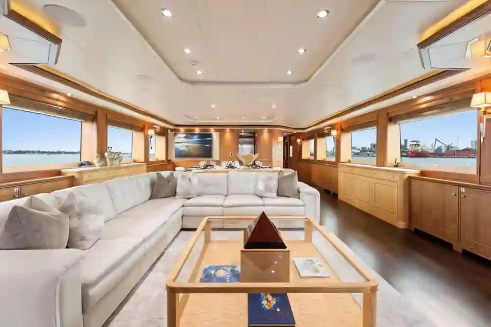 2006 Palmer Johnson 123FT for Sale in Palm Beach, Florida Flybridge 2