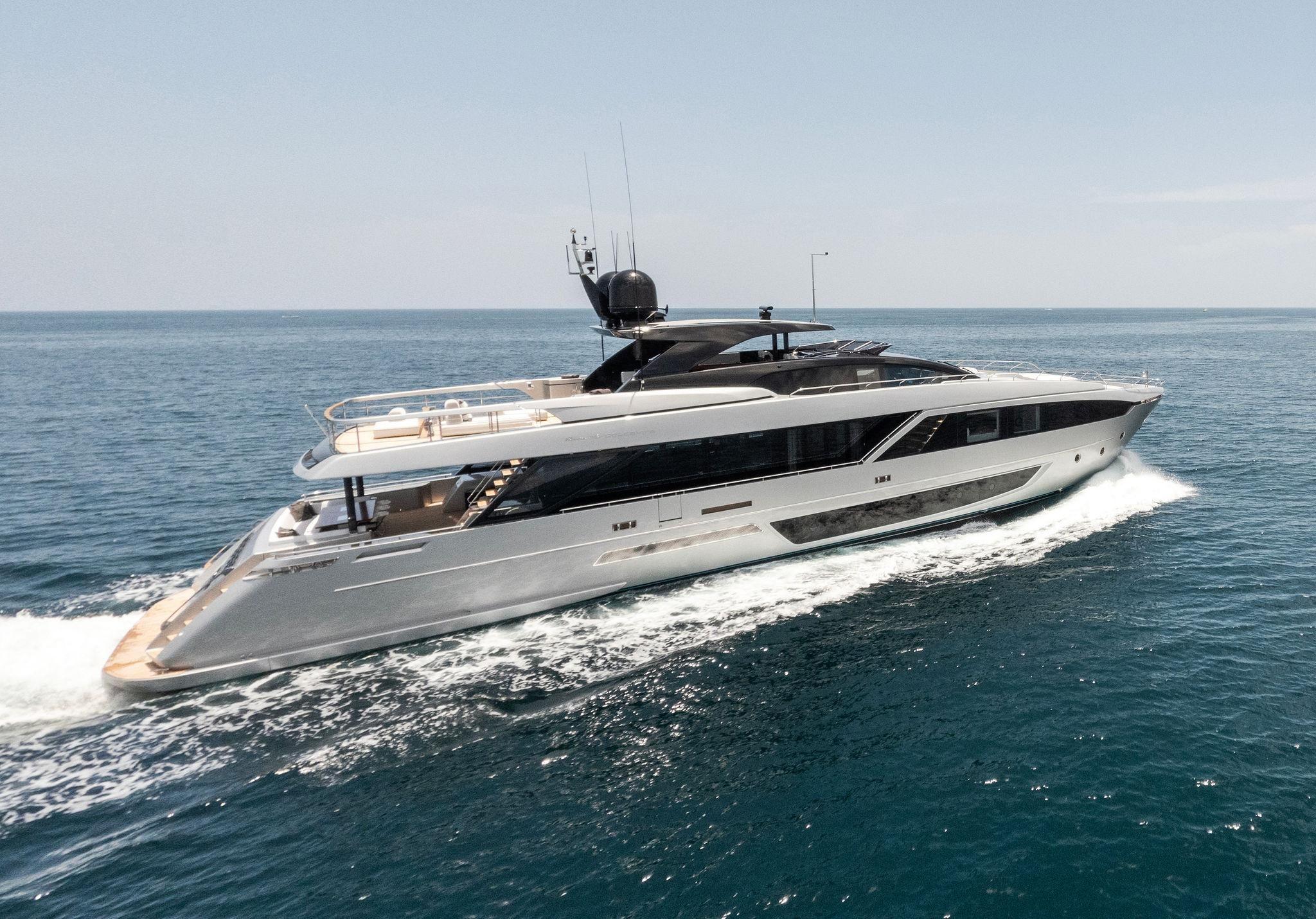 Riva 110' Dolcevita For Sale