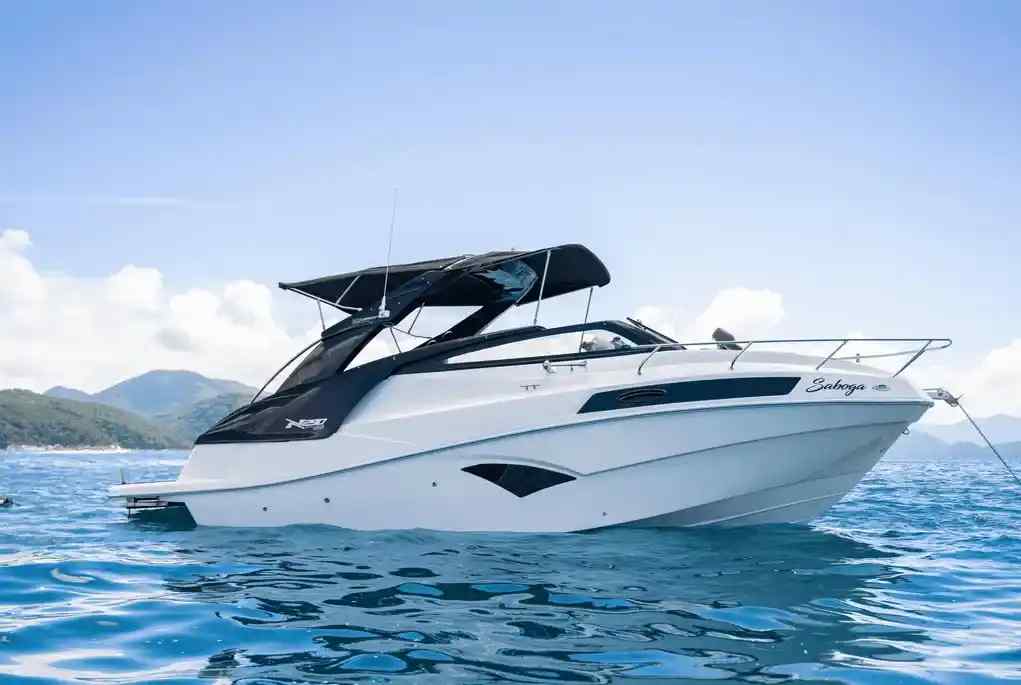 Yacht