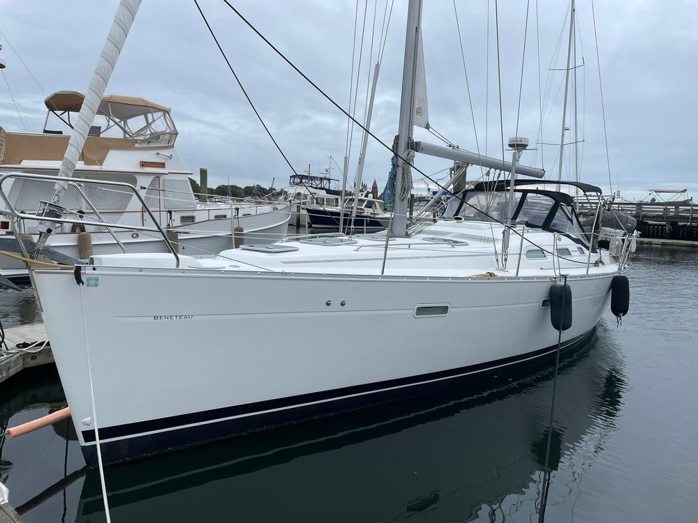 2004-beneteau-oceanis-clipper-393-sail-9604457-20241106070308258-1_XLARGE.jpg