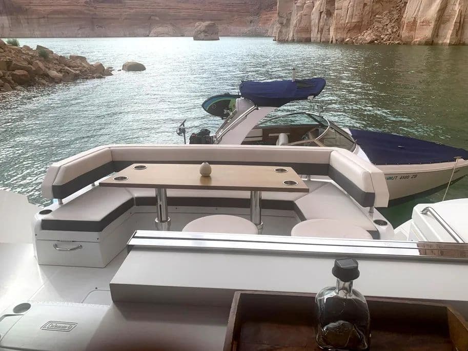 Cruisers Yachts 54 Cantius for Sale