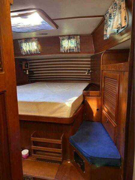 1986 Endeavour 42 CC for Sale in Mount Desert Island, Maine Monohull 5