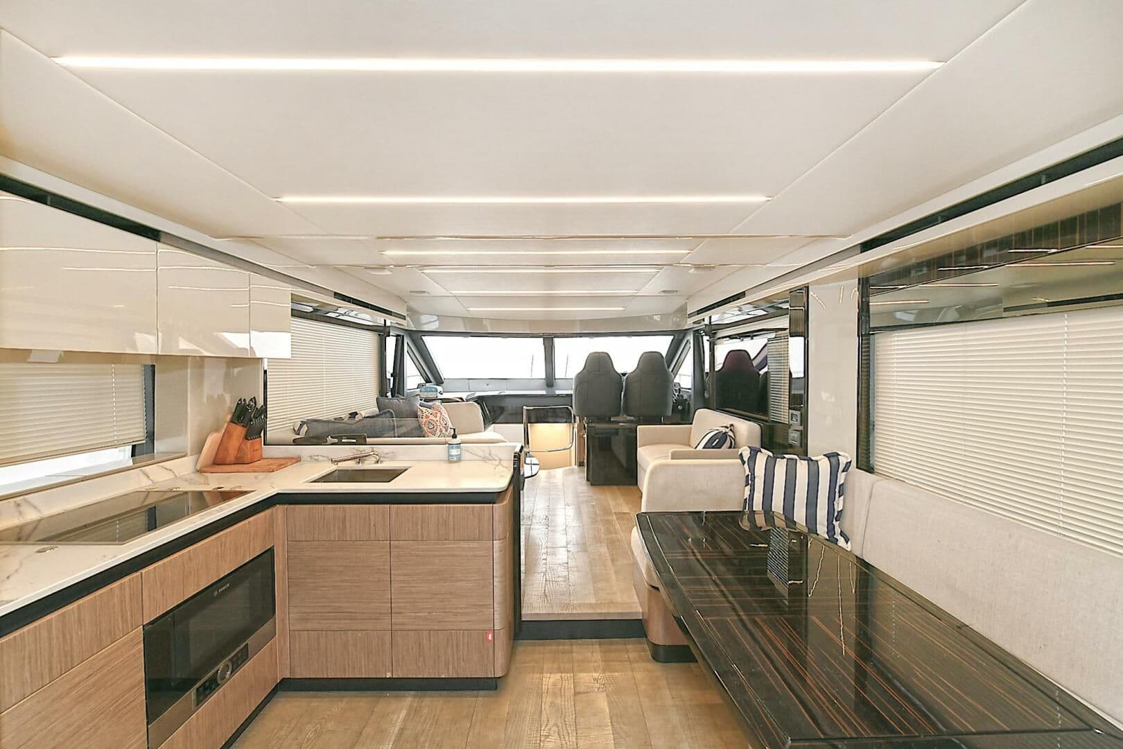 2022 Absolute 62 FLY for Sale in Huntington, New York Flybridge 2
