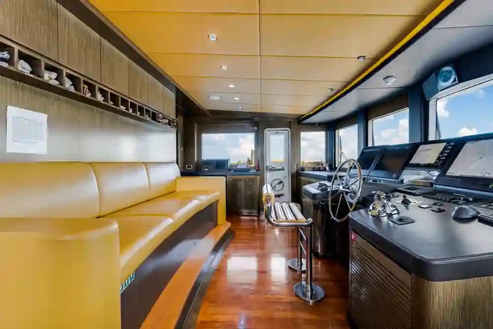 2014 IAG Yachts 127 à vendre à Pompano Beach, Florida Megayacht 2