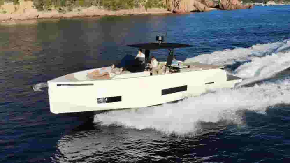 2024 De Antonio Yachts D42 Open