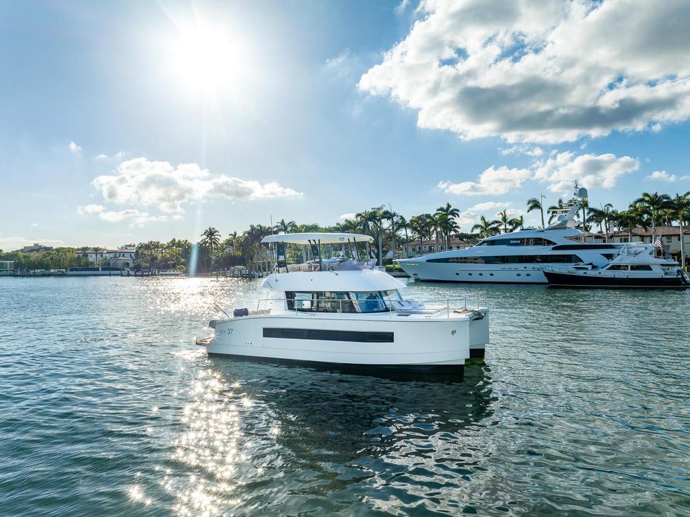 2017 Fountaine Pajot MY 37
