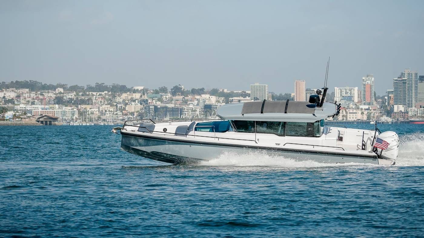 2024 Axopar 37 XC Cross Cabin Sold in Wrightsville Beach, North Carolina Center Console 4