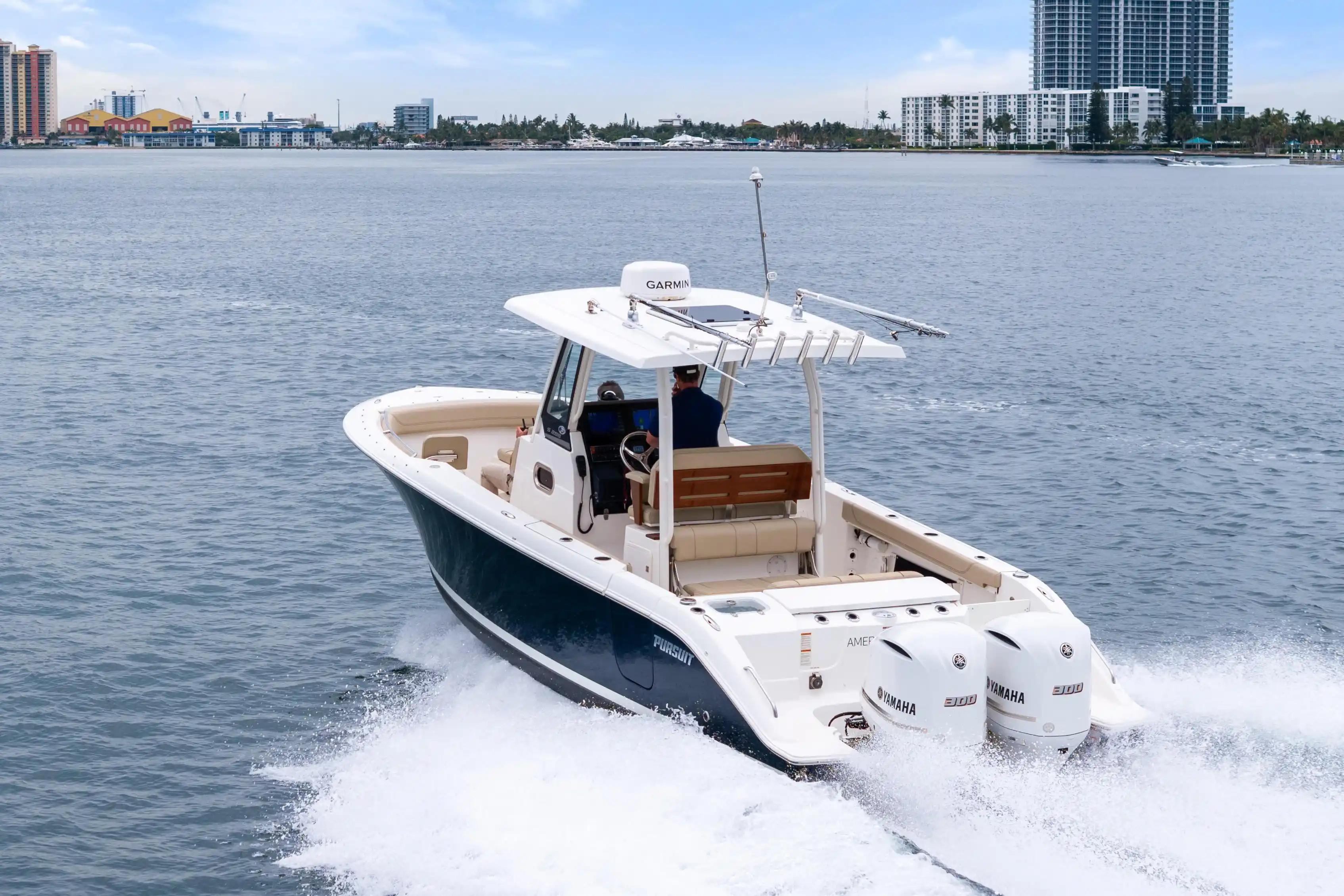 Pursuit S 288 te koop