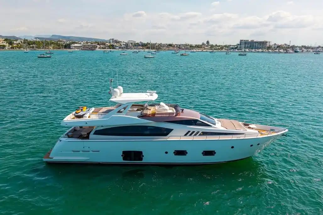 Ferretti Yachts 800 for Sale