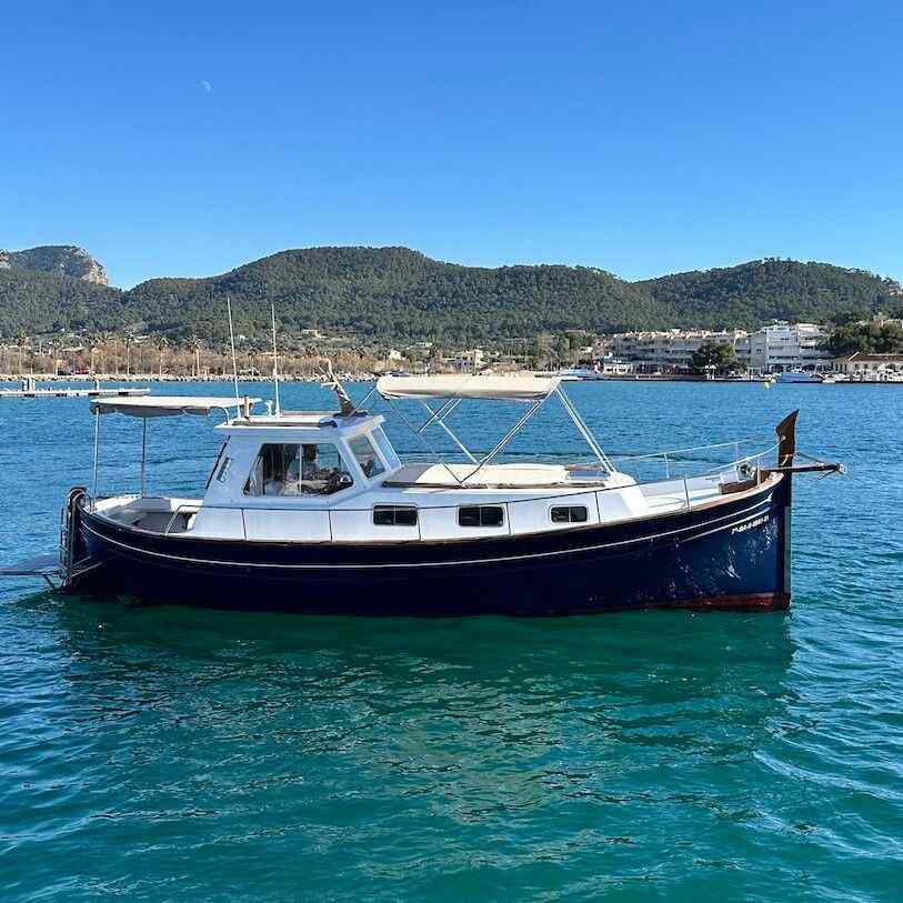 Yacht