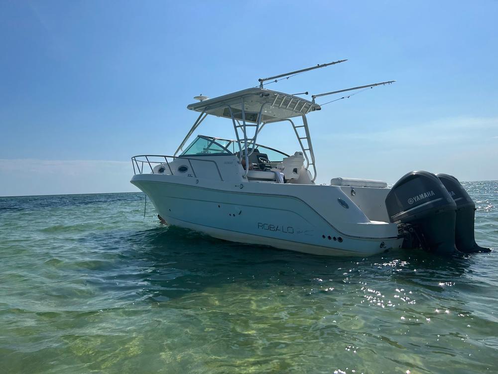 2015 Robalo R305