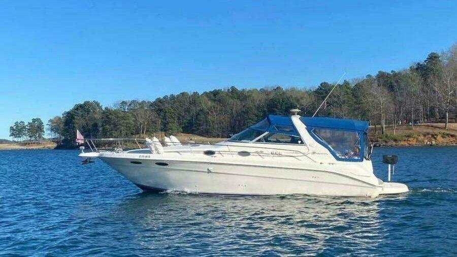Sea Ray 330 Express Cruiser For Sale