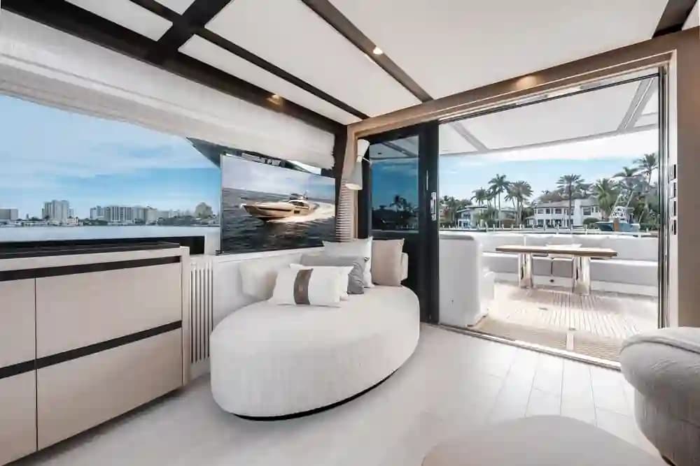2024 Azimut S8 for Sale in Miami, Florida Flybridge 3
