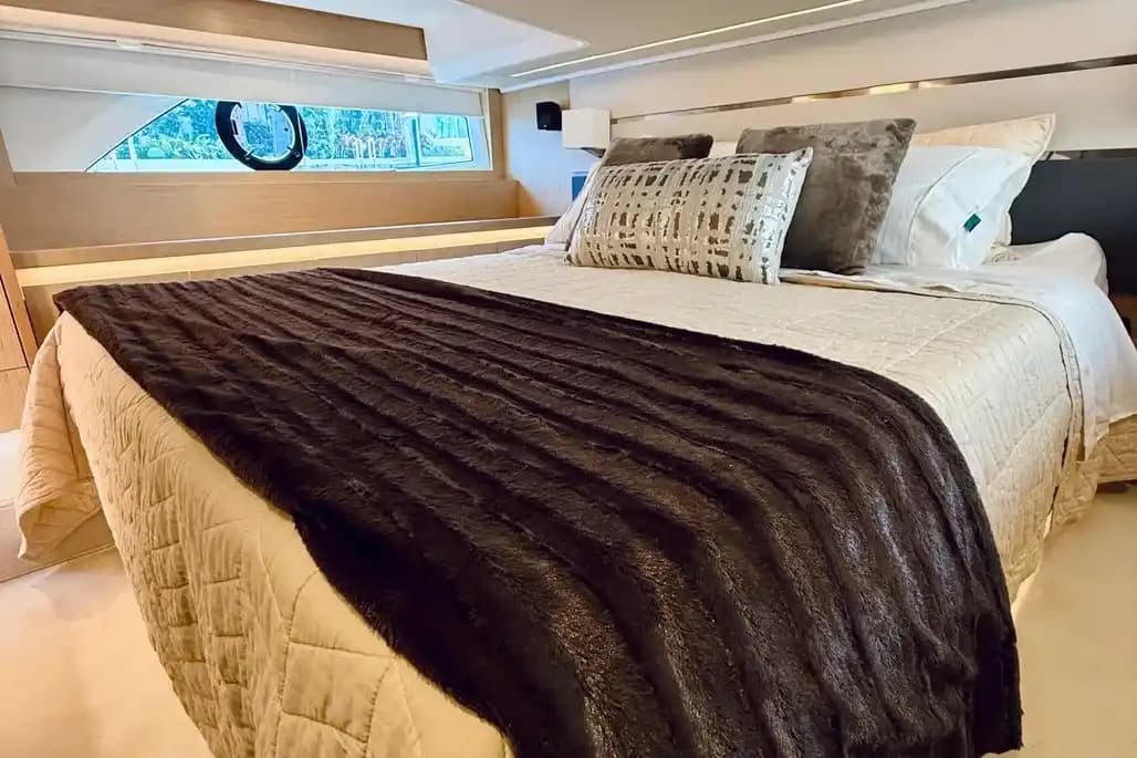2019 SEALINE F430 a la venta en Boca Raton, Florida Flybridge 1