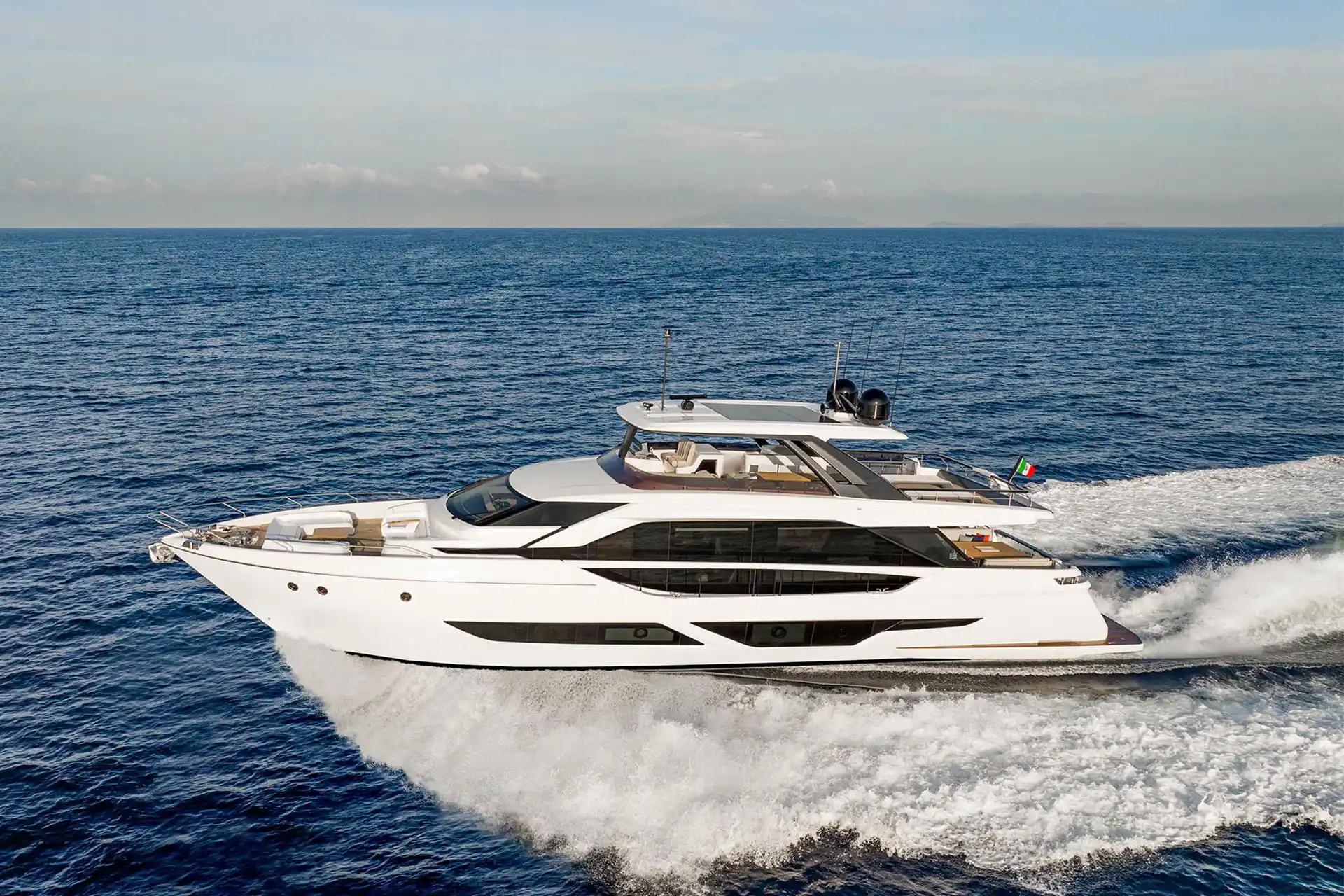 Ferretti Yachts 860 For Sale