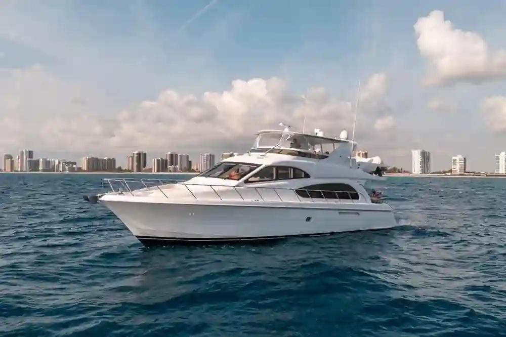 Hatteras 64 Motor Yacht te koop