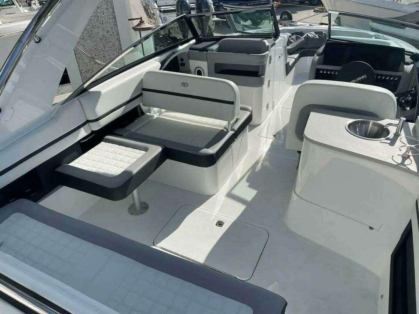 Cobalt Boats 30SC Outboard For Sale