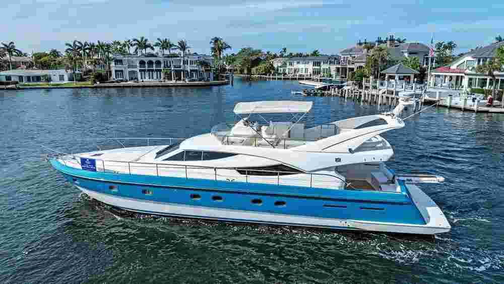 2003 Ferretti Yachts 620