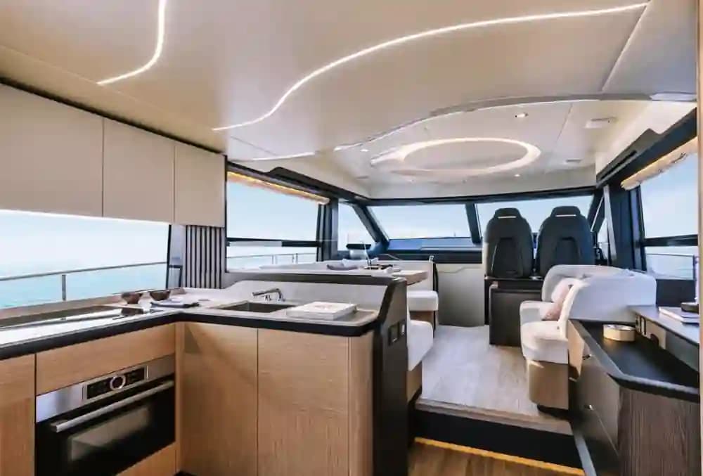 2025 Absolute 52 FLY for Sale in Dubai, AE Flybridge 3